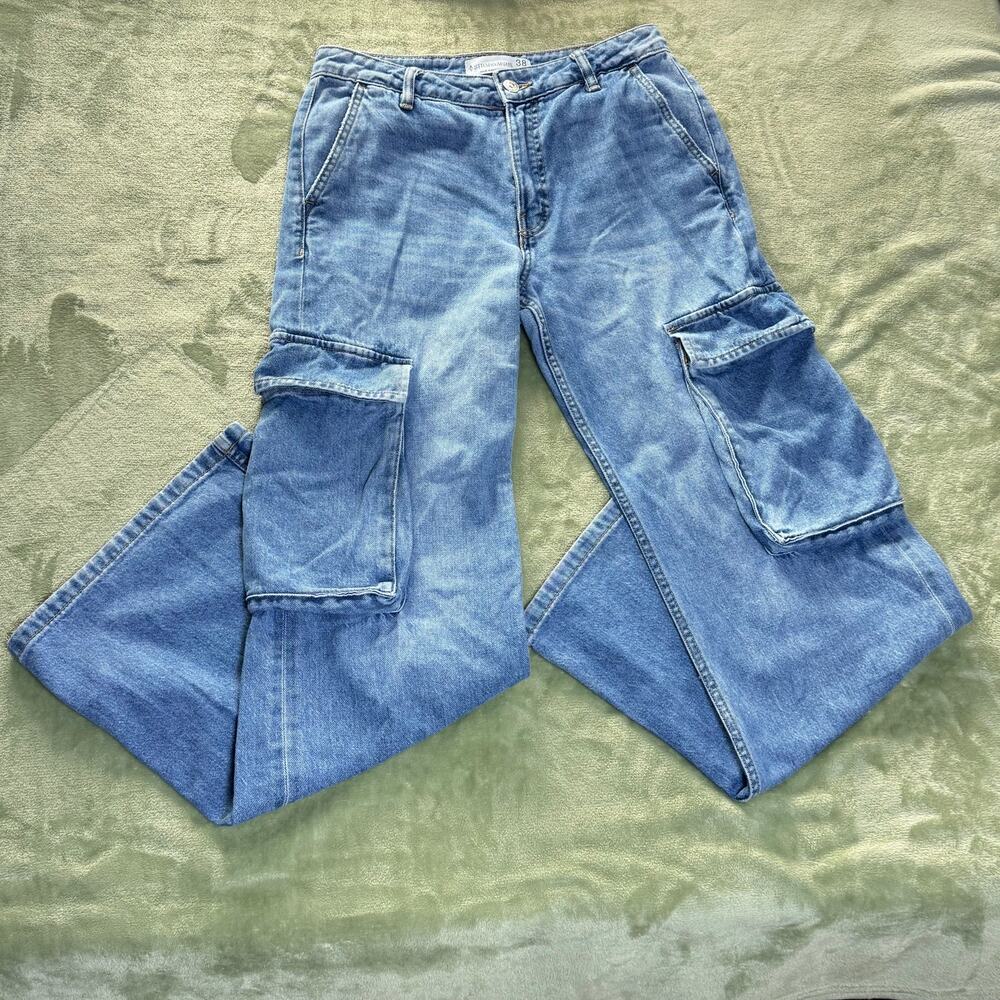 Stradivarius Wide Leg Cargo Jeans Light Wash Y2K Utility Denim Pants